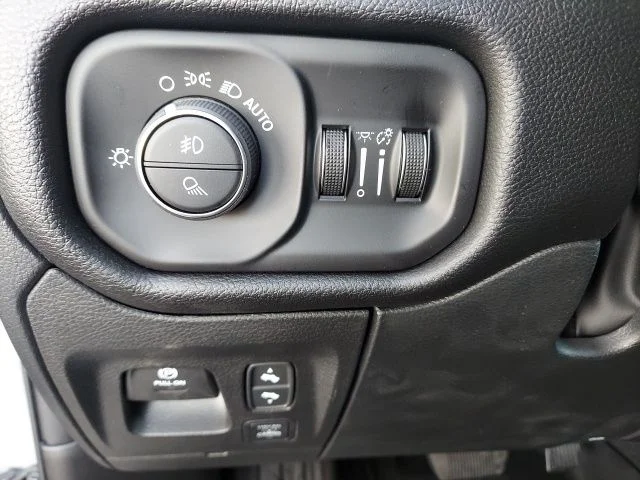 2026 RAM 1500 Rebel - Photo 20