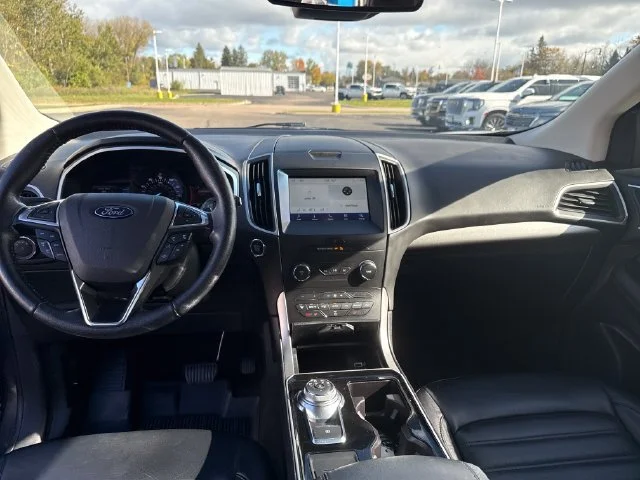 Used 2019 Gray Ford SEL image 15