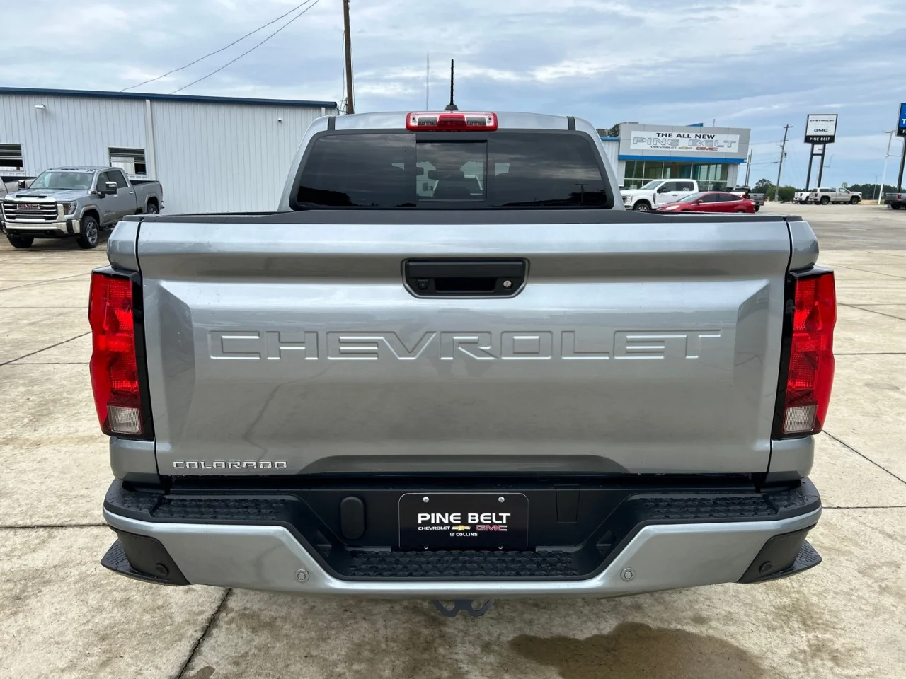 New 2026 Sterling Gray Metallic Chevrolet LT image 6