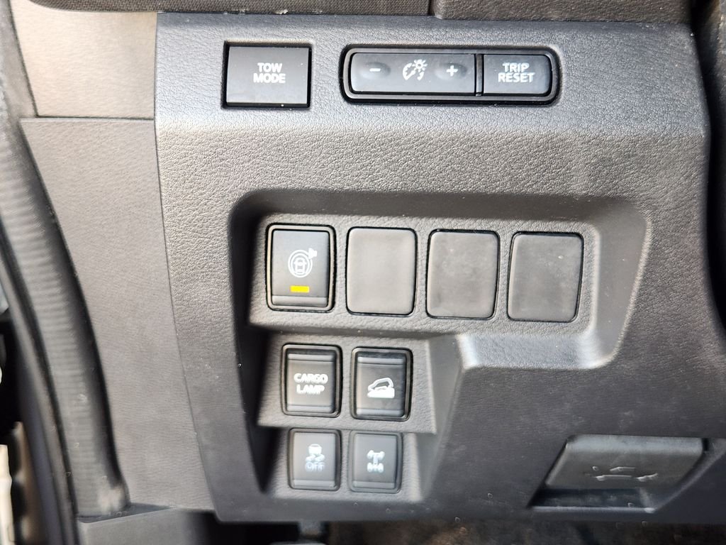 Used 2023 Boulder Gray Pearl Nissan PRO-4X image 22