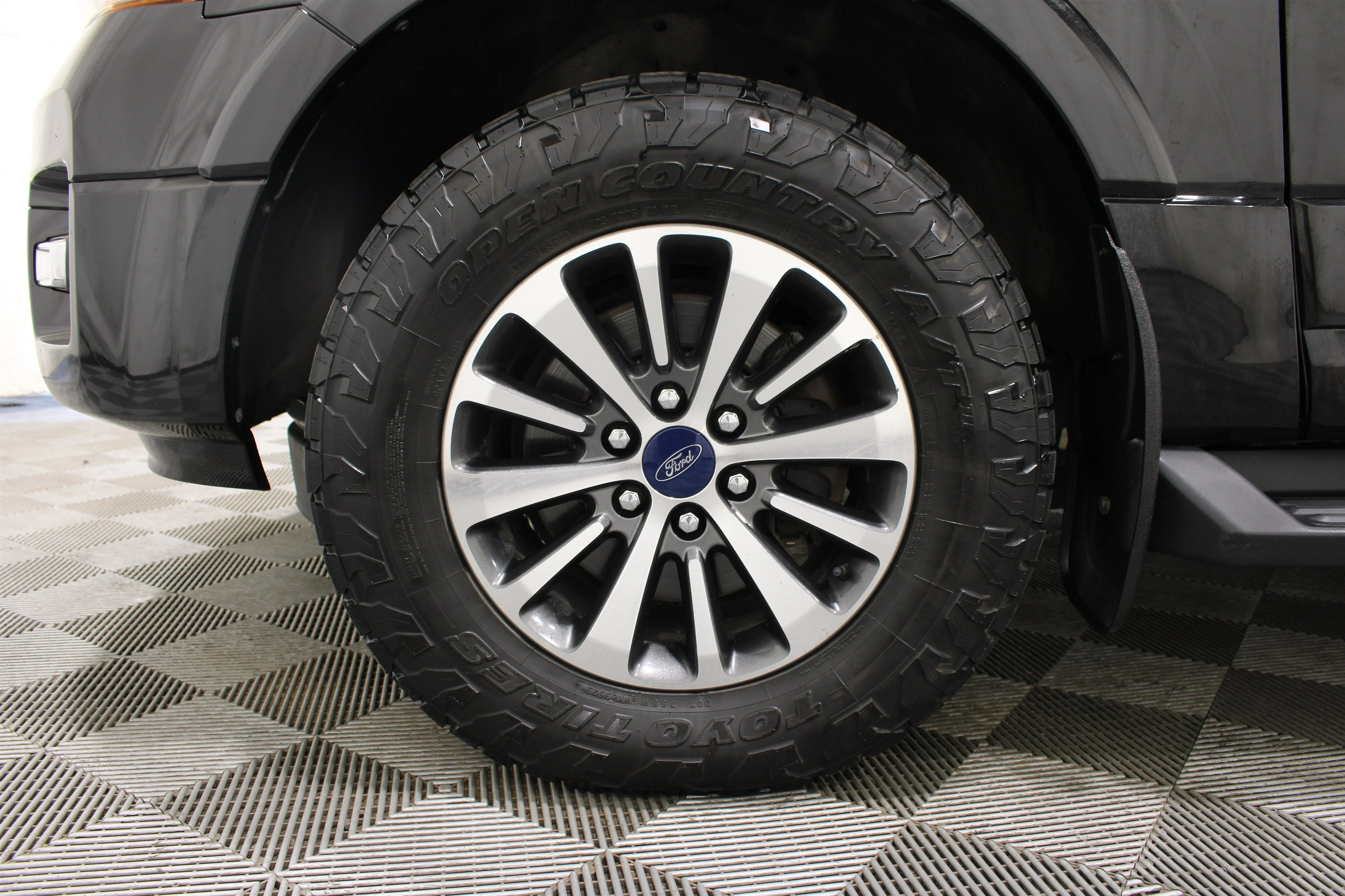 2015 Ford Expedition XLT - Photo 37