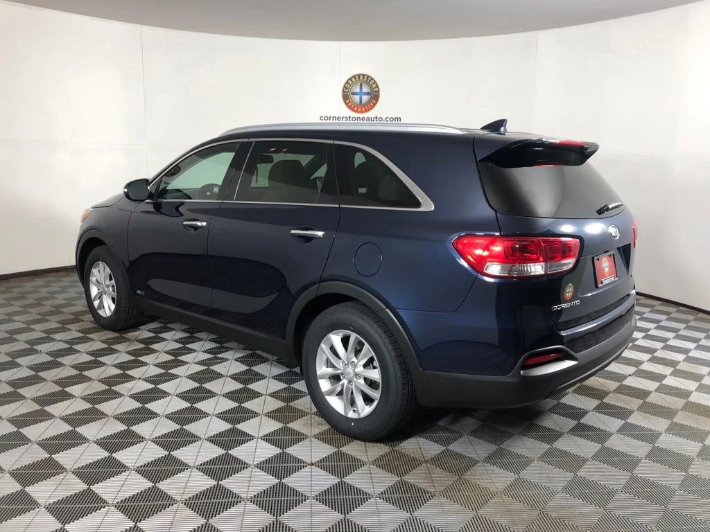 Used 2017 Blue Kia LX image 18
