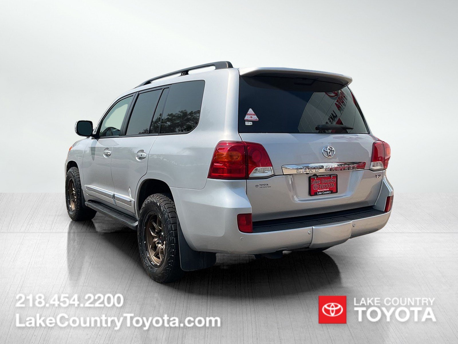 Used 2014 Silver Toyota Base image 3