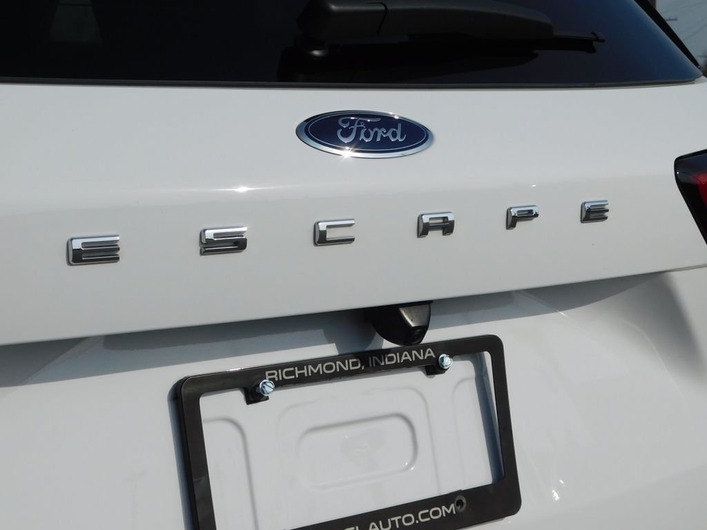 Used 2025 Oxford White Ford Active image 37