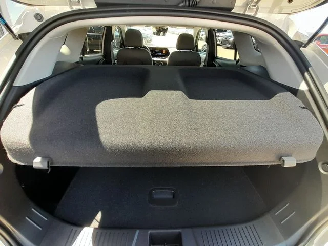 Used 2026 White Chevrolet ACTIV image 38