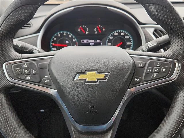 Used 2024 Gray Chevrolet 1LT image 19