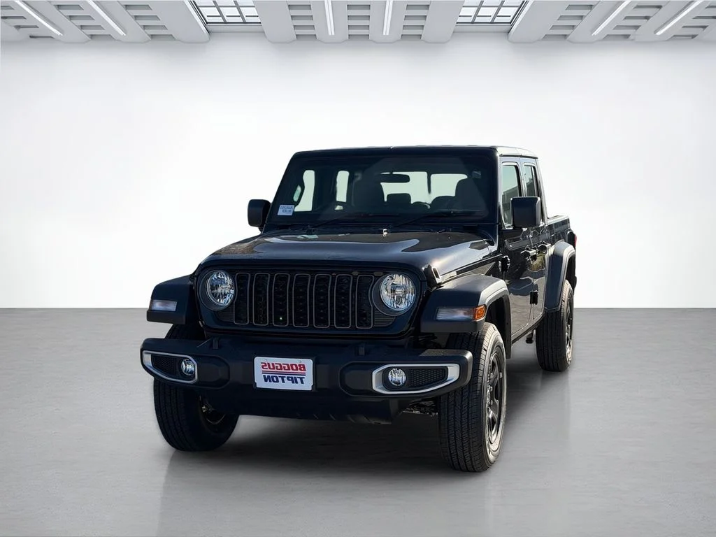 New 2026 Granite Crystal Metallic Clearcoat Jeep Texas Trail image 7