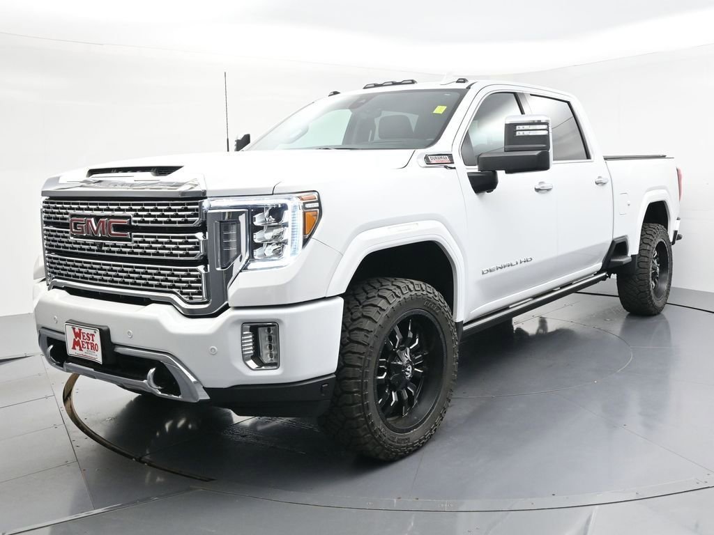 2022 GMC Sierra 4WD Crew Cab Standard Box Denali's photo