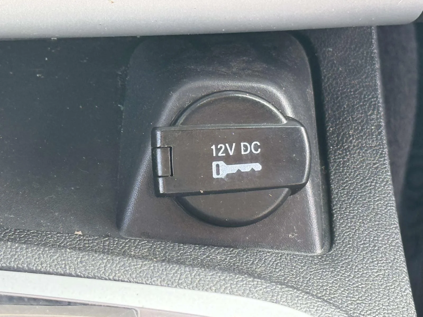 Used 2010 Torred Dodge SE image 5
