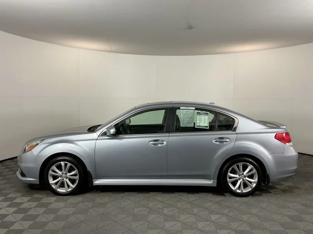 Used 2014 Silver Subaru 2.5i image 8