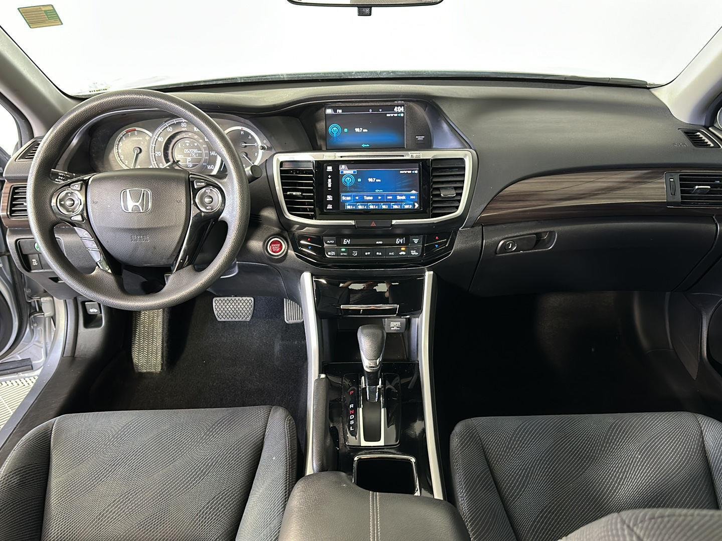 Used 2017 Lunar Silver Metallic Honda EX image 19