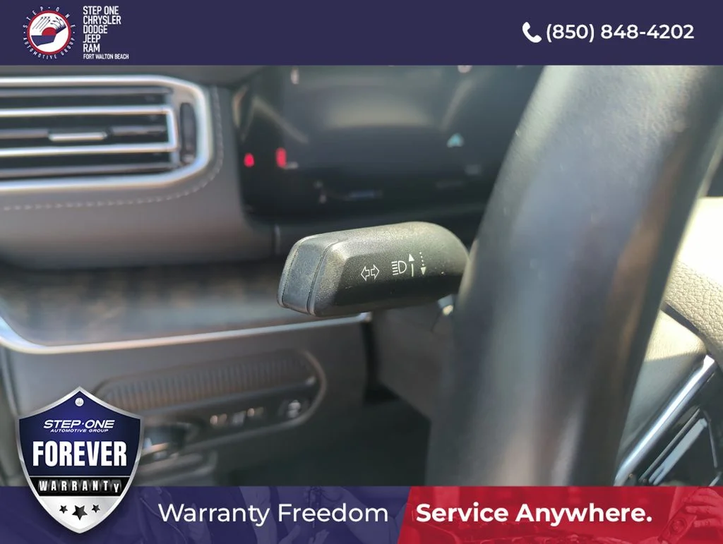 Used 2024 Black Jeep Base image 20