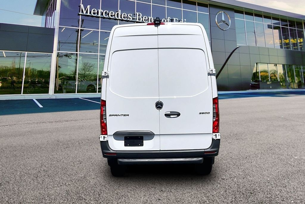New 2026 Arctic White Mercedes-Benz Cargo 170 WB image 4