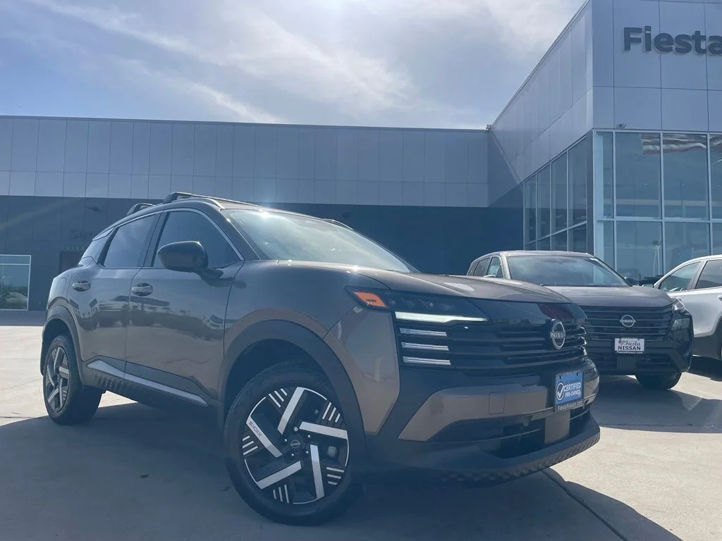 Used 2026 Brown Nissan SV image 1