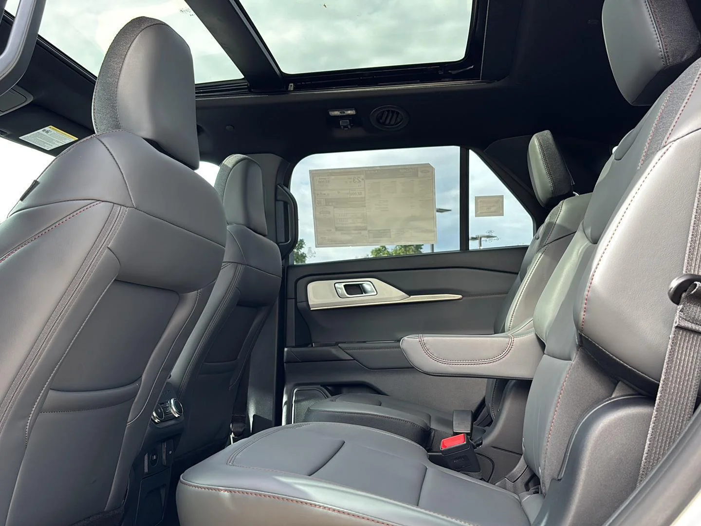 New 2027 Star White Metallic Tri-Coat Ford Active image 23