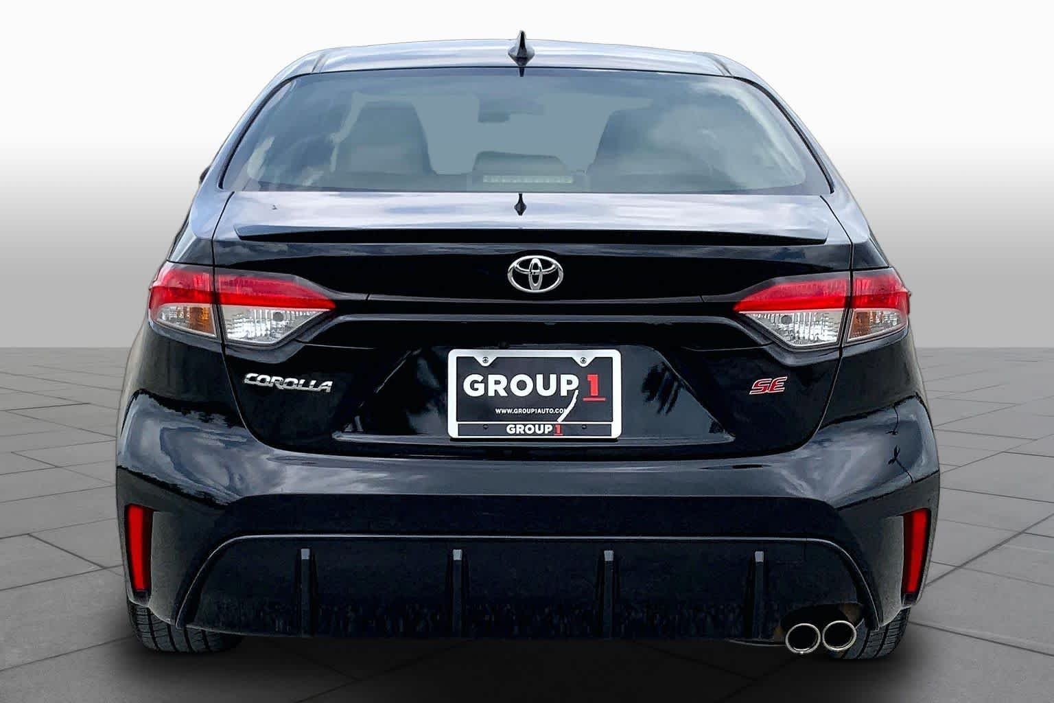 Used 2024 Midnight Black Metallic Toyota SE image 5