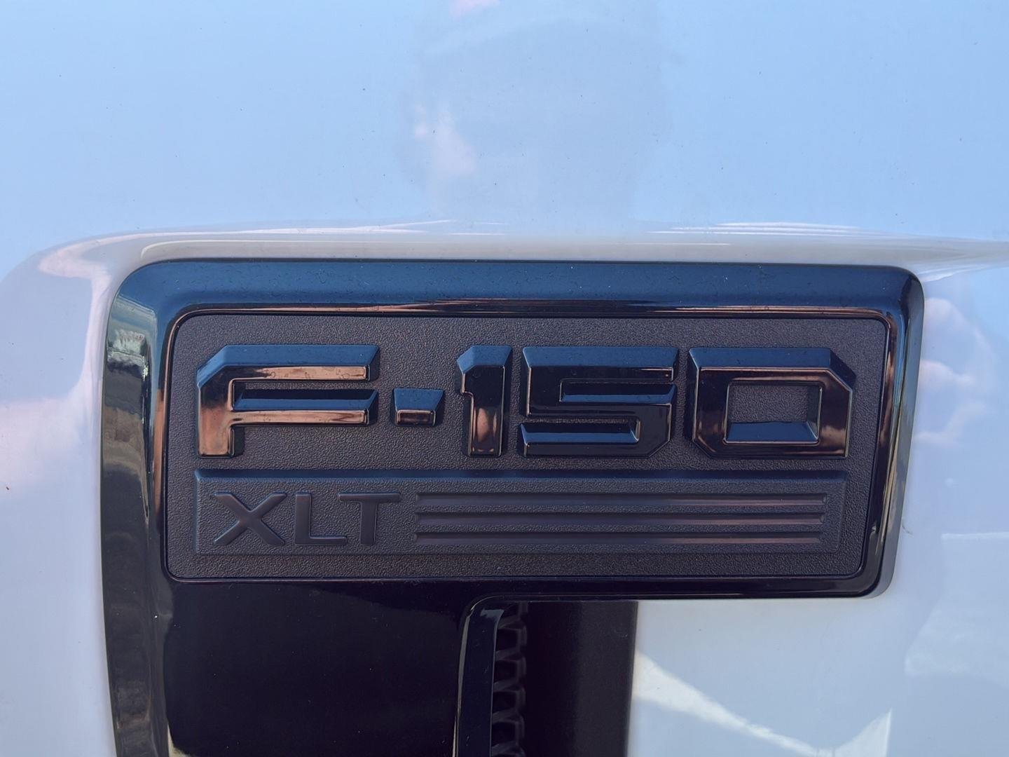 Used 2024 Oxford White Ford XLT image 7