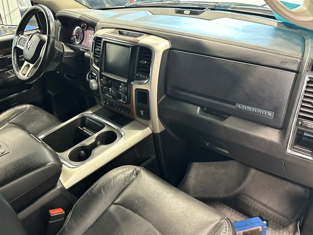Used 2016 White Ram Laramie image 32