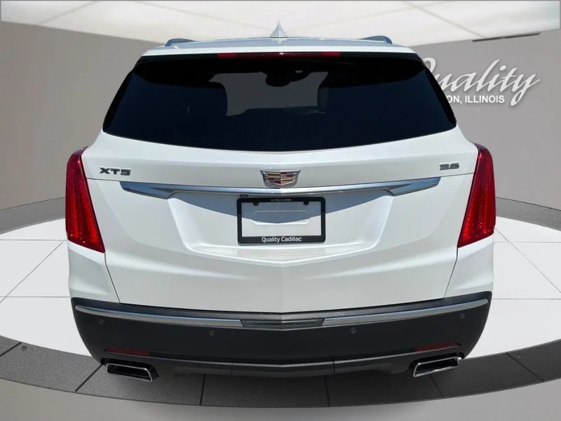 Used 2019 Crystal White Tricoat Cadillac Premium Luxury FWD image 4