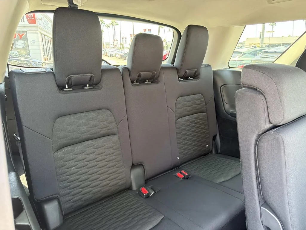 Used 2025 GUN METALLIC Nissan SV image 29