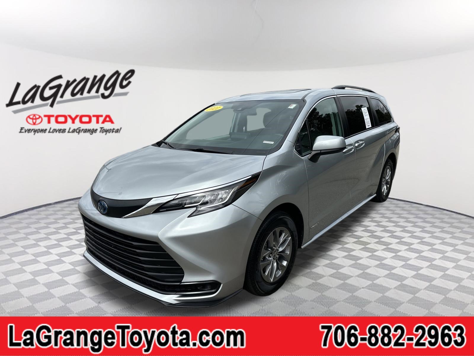 2021 Toyota Sienna LE
