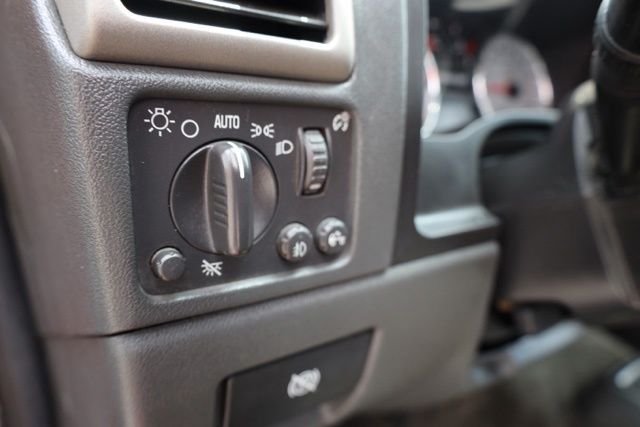 Used 2005 Red Chevrolet LS image 18