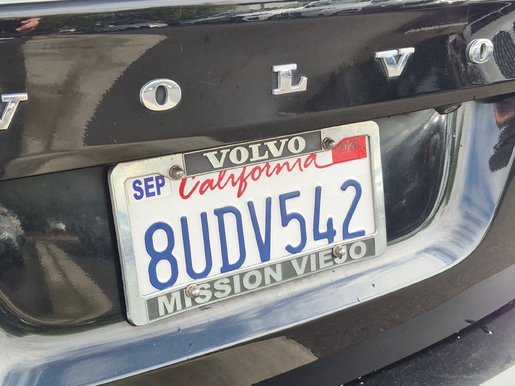 Used 2015 Black / Stone Volvo T6 image 38