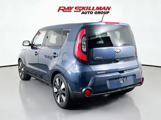 Used 2015 Blue Kia Exclaim image 5