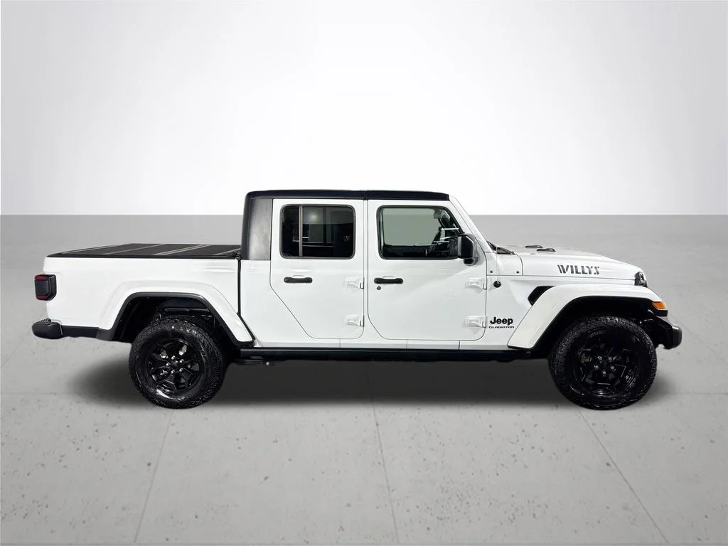 Used 2021 White Jeep Willys image 5