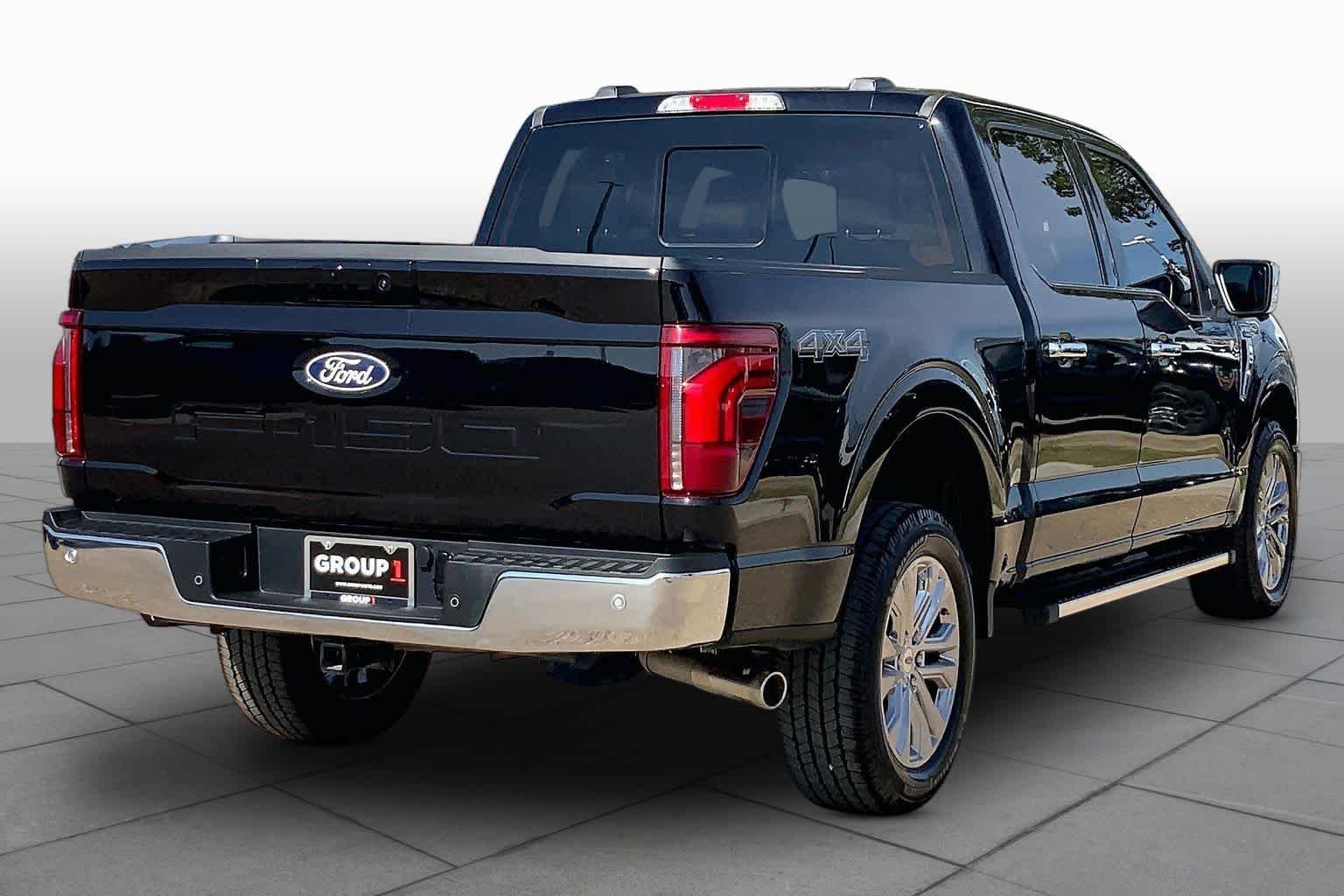 Used 2025 Agate Black Metallic Ford LARIAT image 13