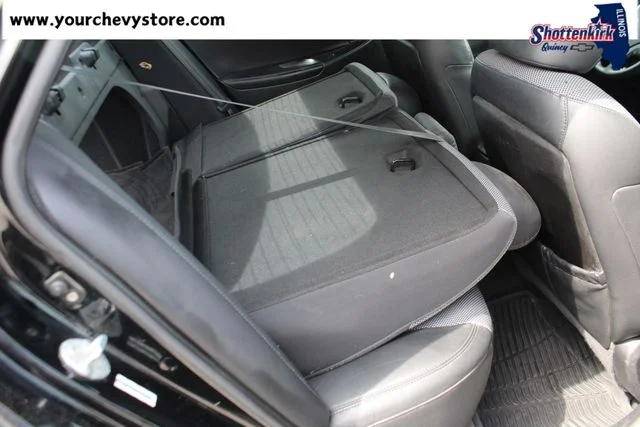 Used 2011 Black Hyundai SE image 17