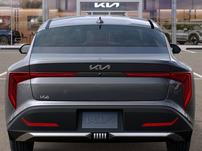 2025 Kia K4 LXS - Photo 13