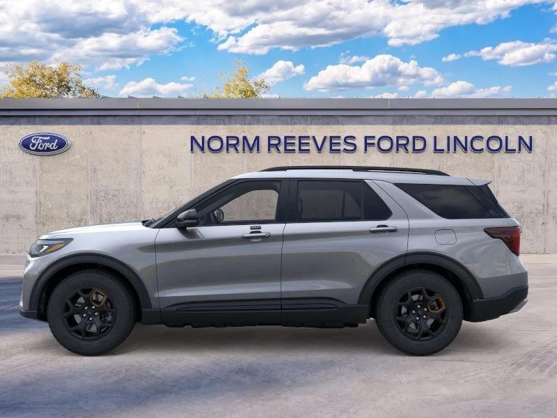 New 2026 Carbonized Gray Metallic Ford Tremor® image 3