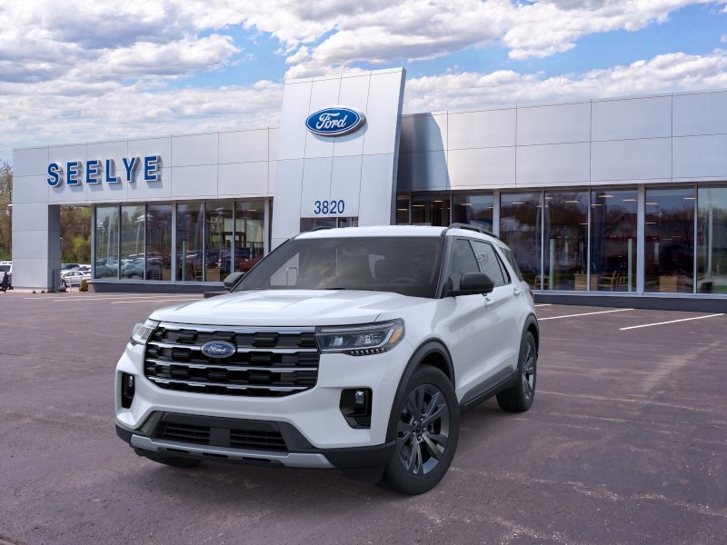 New 2026 Space White Metallic Ford Active image 3