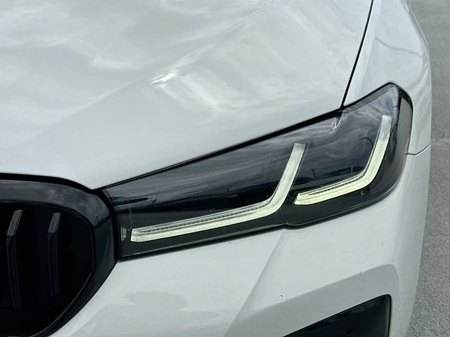 Used 2023 White BMW 540i image 29