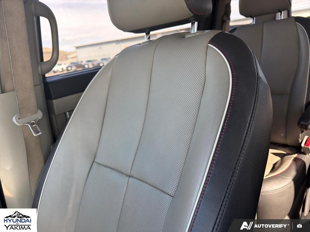 Used 2016 Midnight Sapphire Pearl Metallic Kia SX image 21
