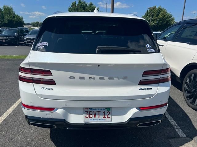 Used 2024 White Genesis 3.5T image 5