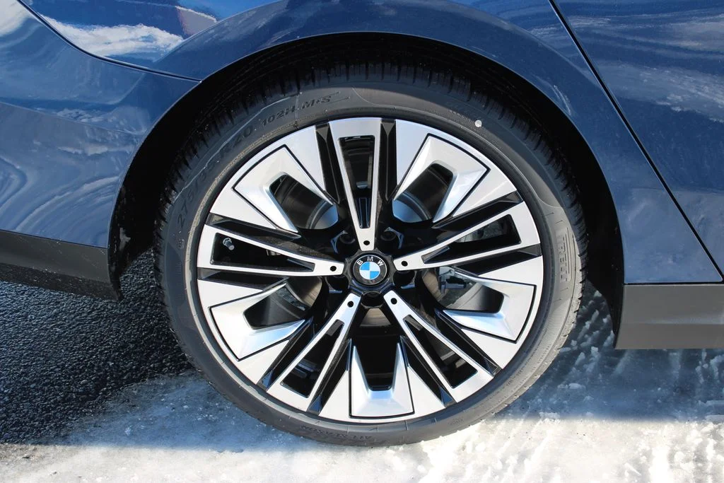 2026 BMW 5 Series 530i - Photo 38