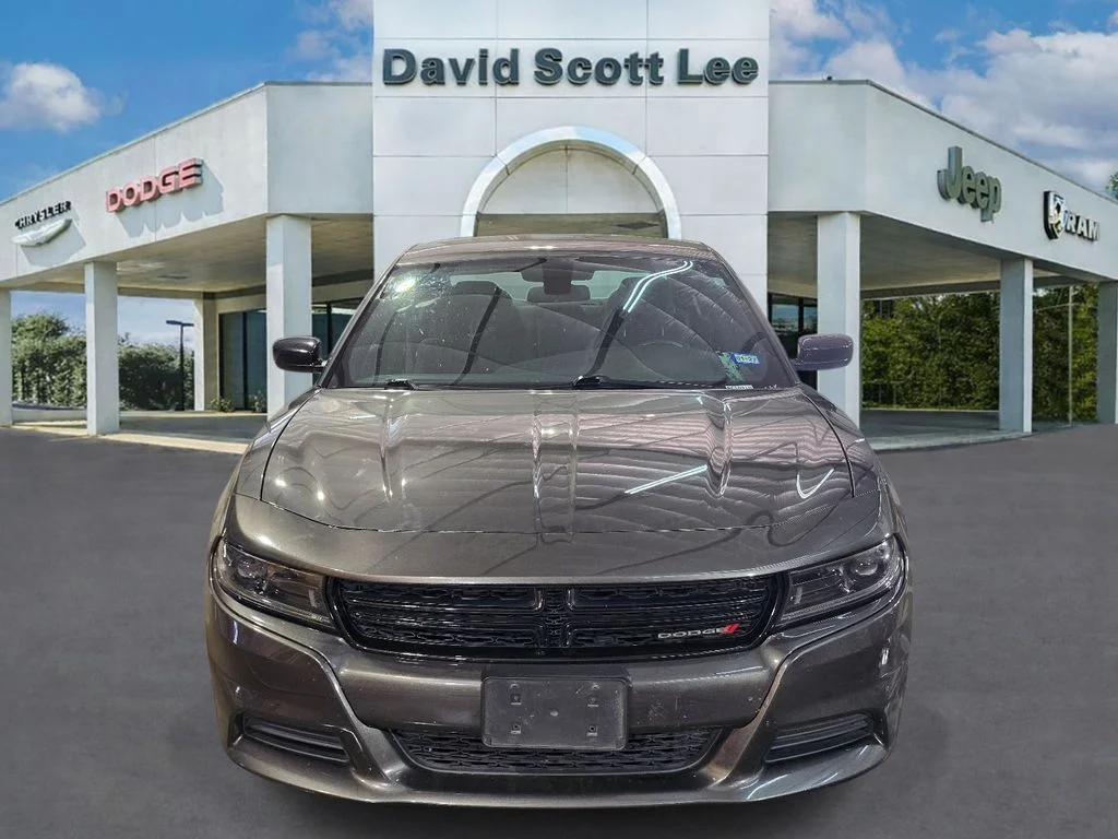 Used 2023 Gray Dodge SXT image 25