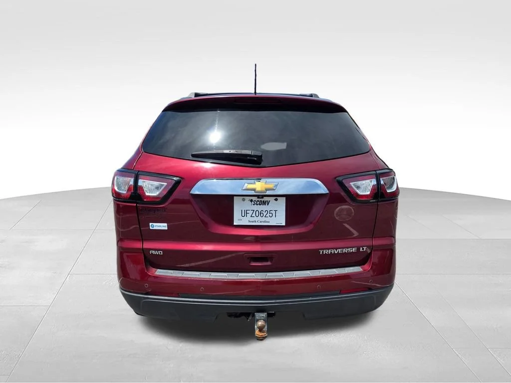 Used 2015 SIREN RED TINTCOAT Chevrolet LT image 8