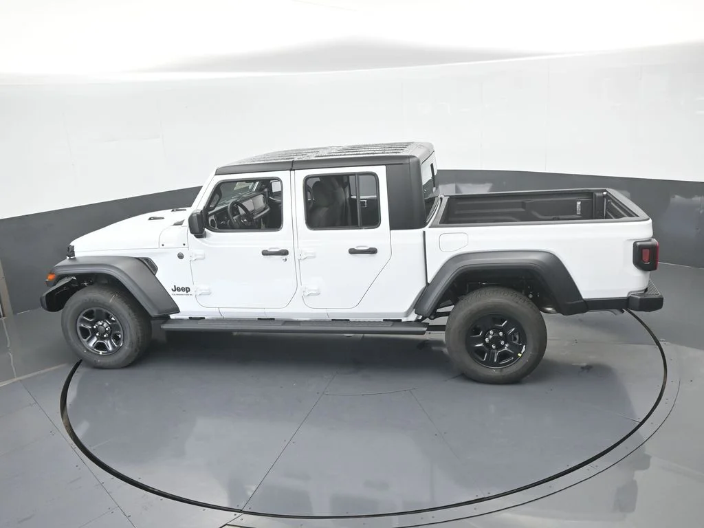 New 2026 Bright White Clear-Coat Exterior Paint Jeep Sport image 40