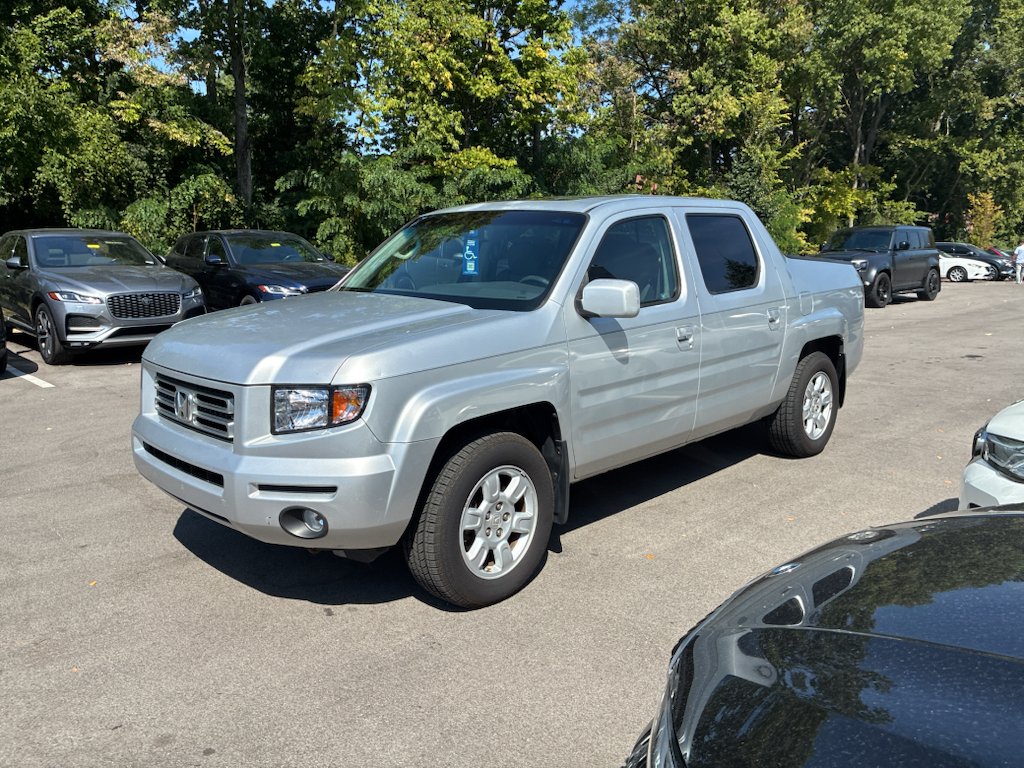 Used 2006 Billet Silver Metallic Honda RTL image 2