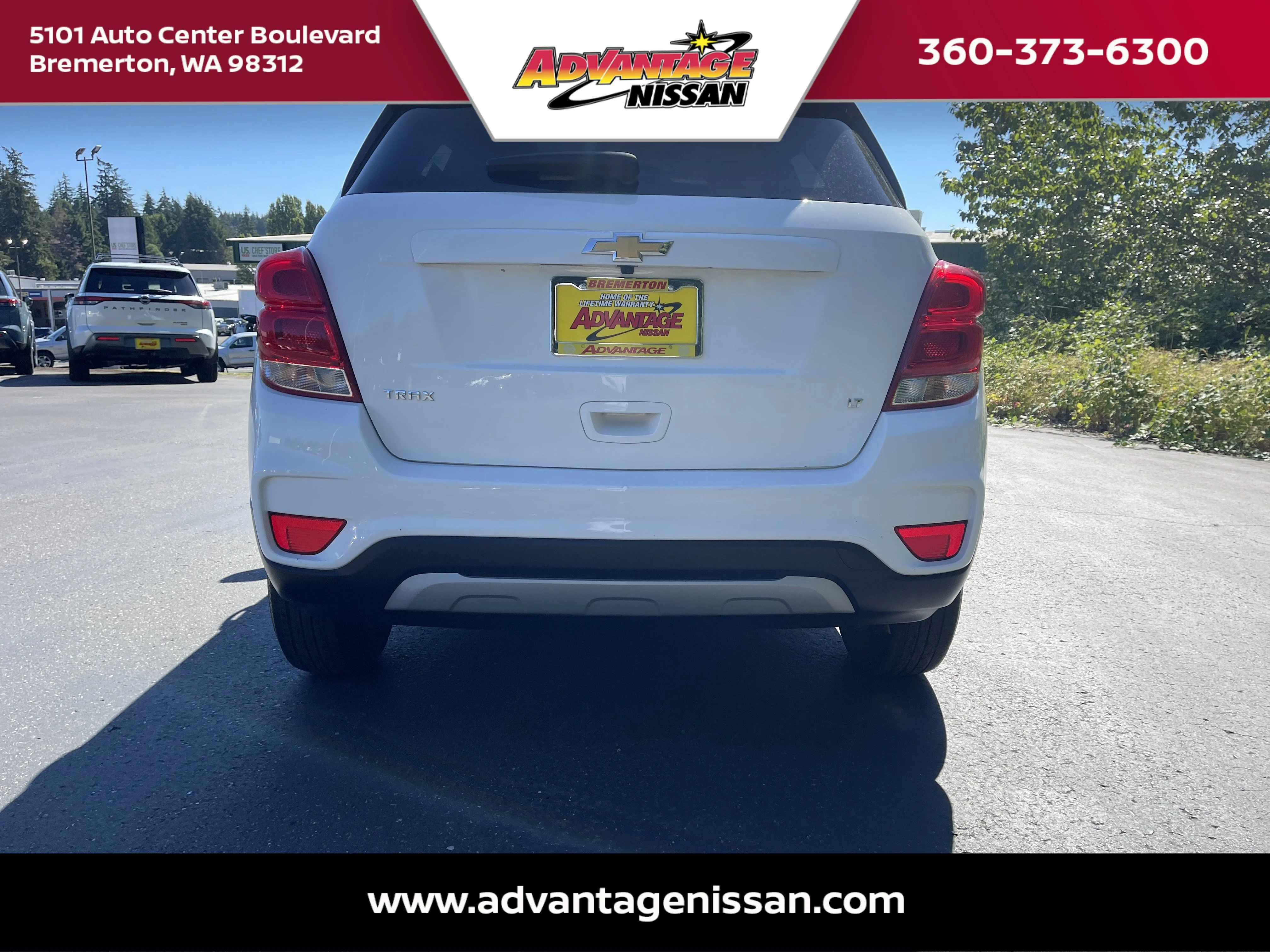 Used 2020 Summit White Chevrolet LT image 6
