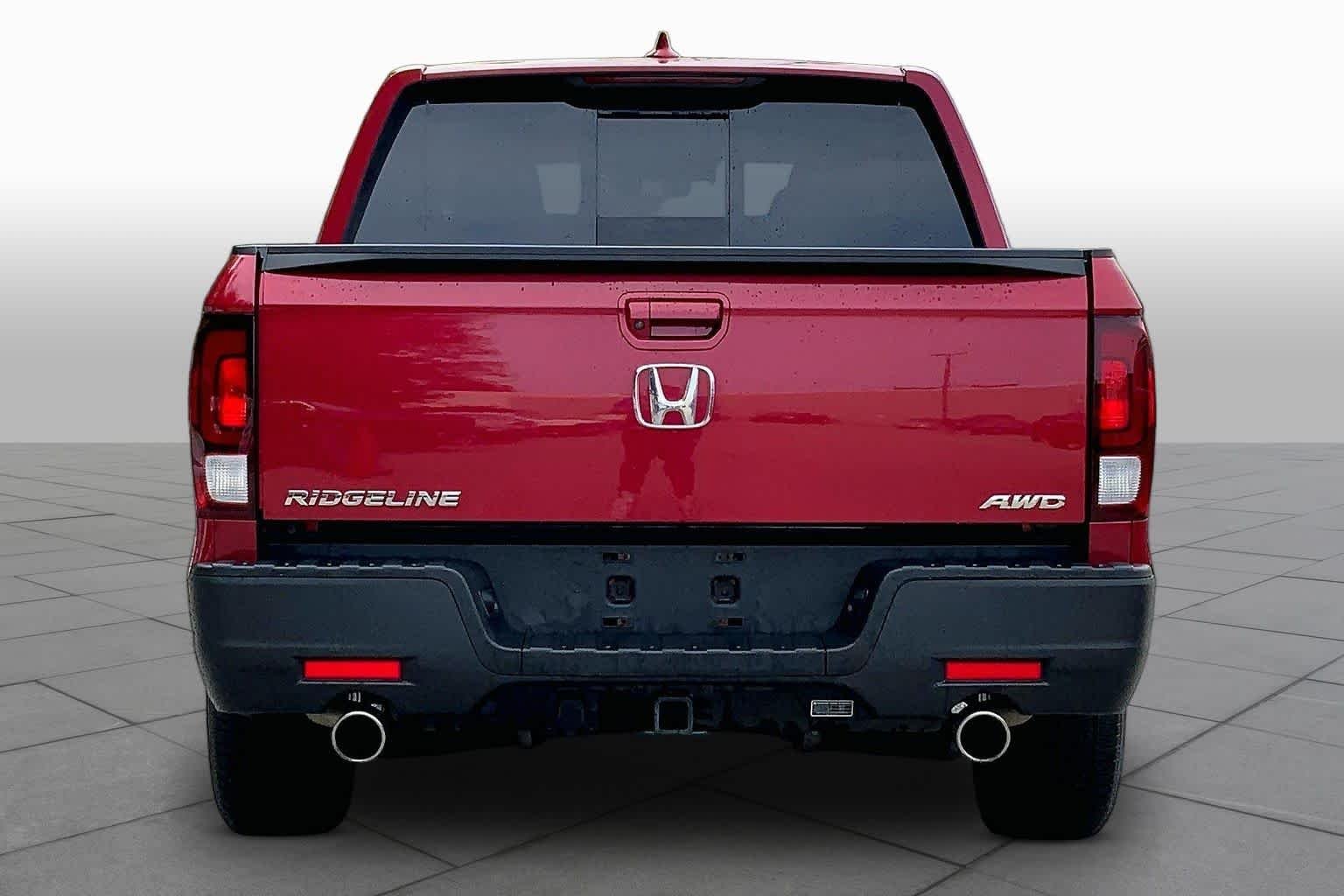 Certified Used 2021 Radiant Red Metallic Honda RTL image 5