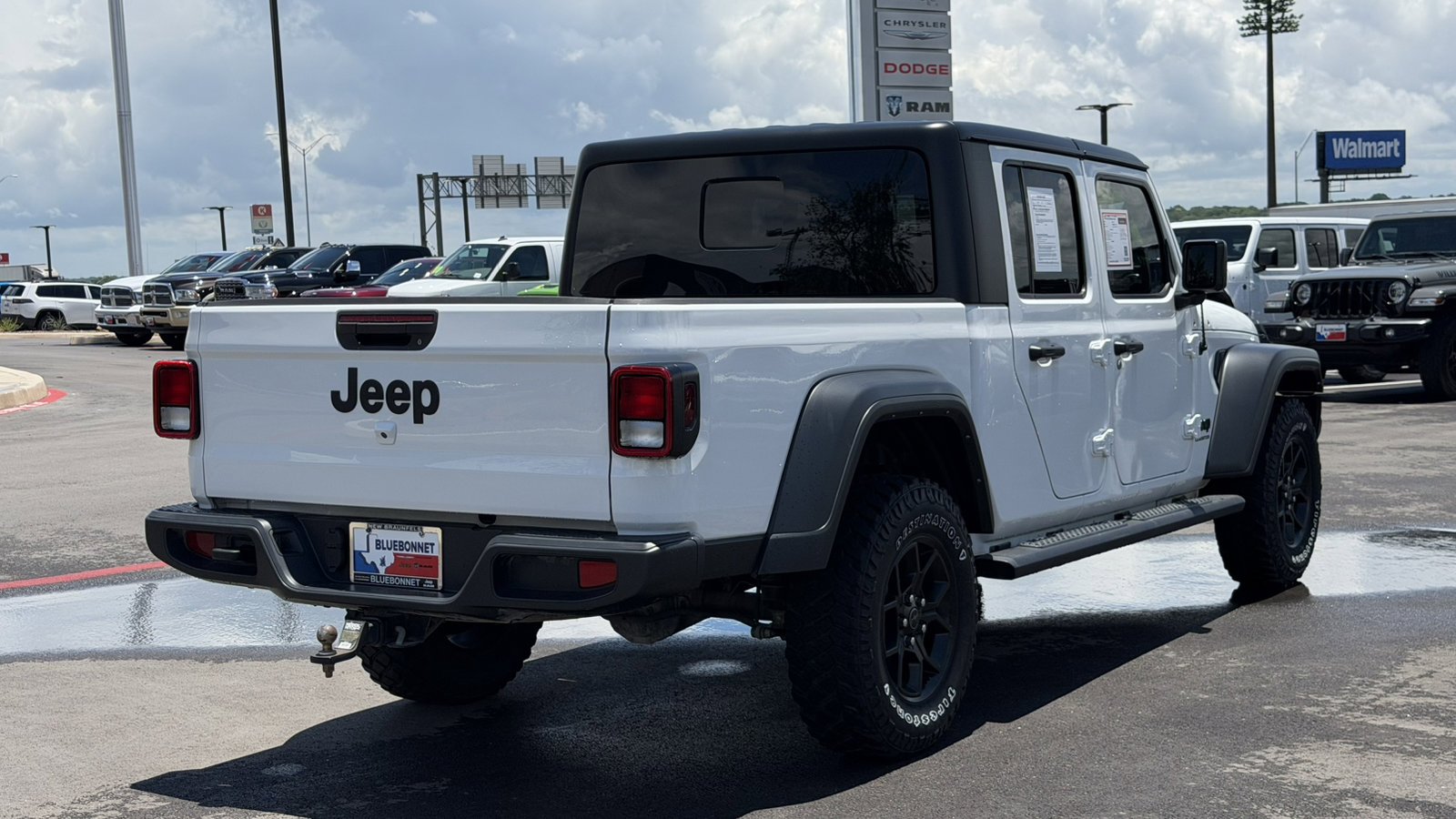 Used 2022 Bright White Clearcoat Jeep Sport image 5