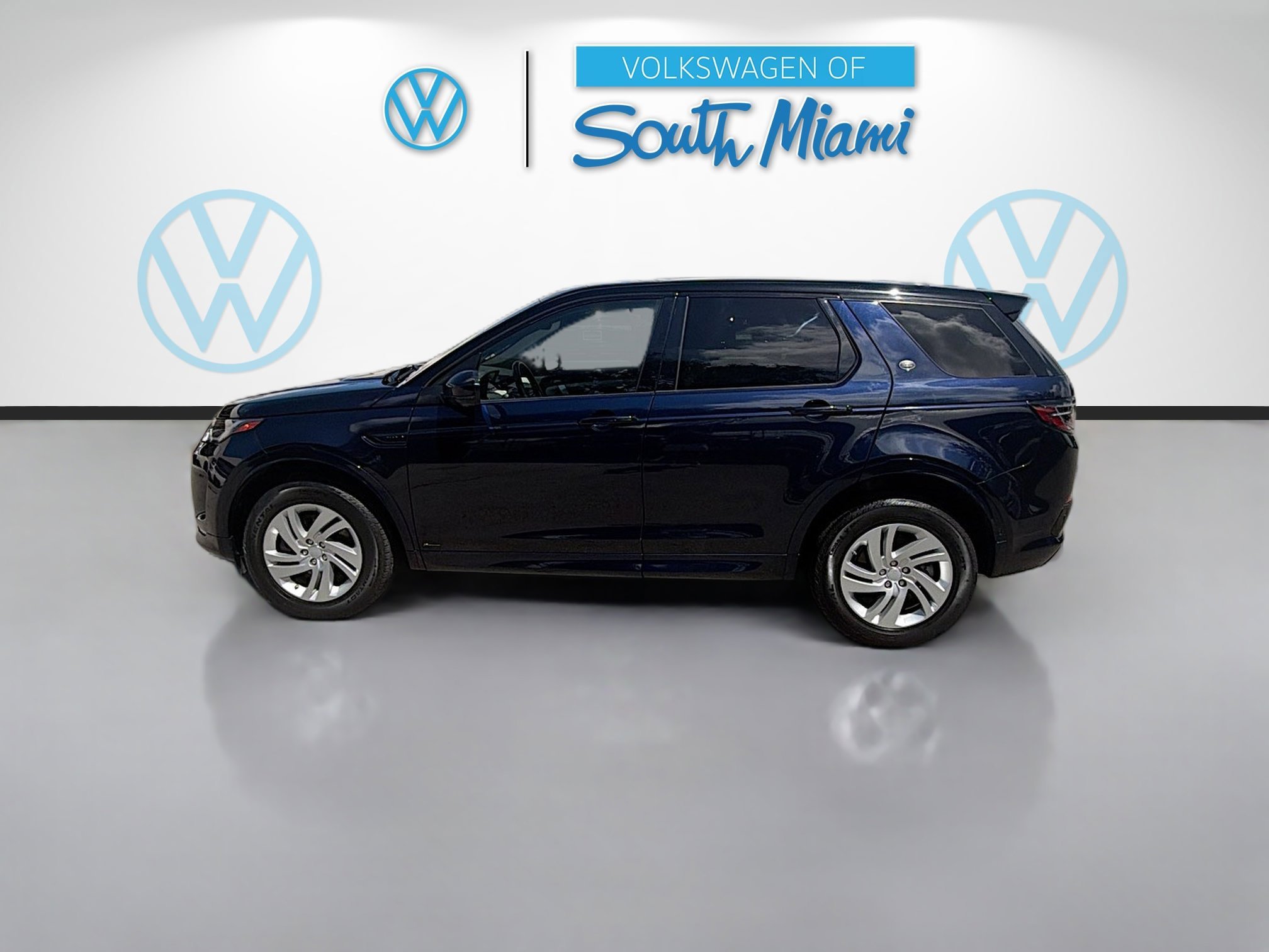 Used 2021 Blue Land Rover S R-Dynamic image 4