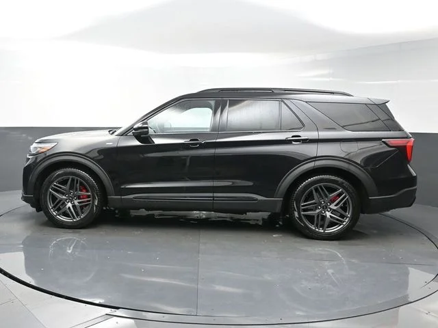 Used 2025 Black Ford ST-Line image 4
