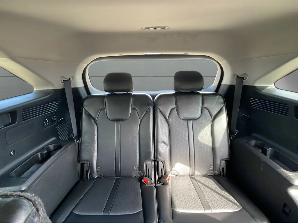 Used 2022 Black Kia S image 40