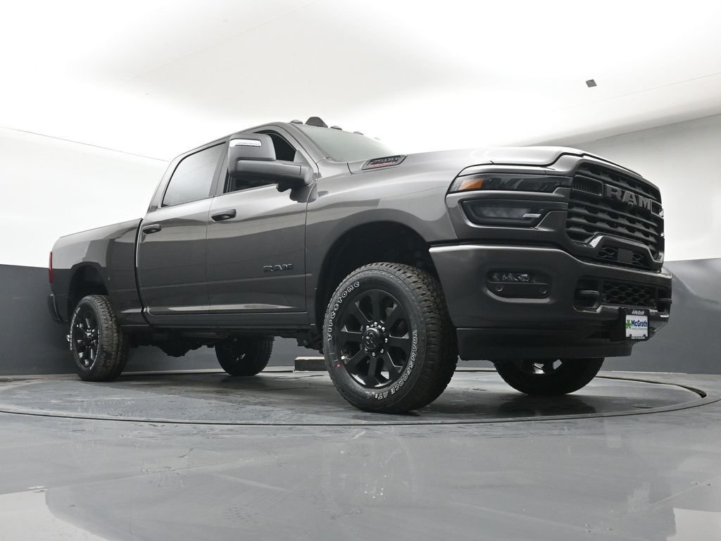 New 2026 Granite Crystal Metallic Clear-Coat Exterior Paint RAM Big Horn image 25