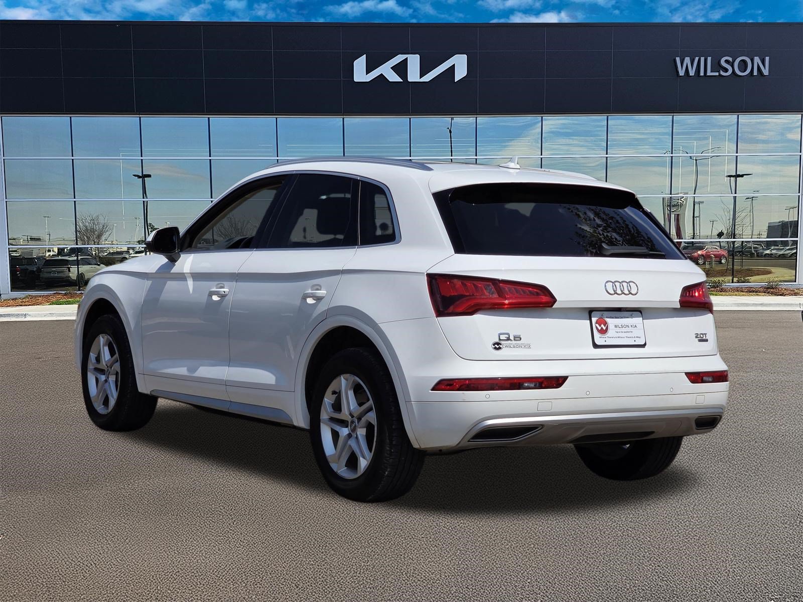 Used 2018 Ibis White Audi Tech Premium Plus image 6